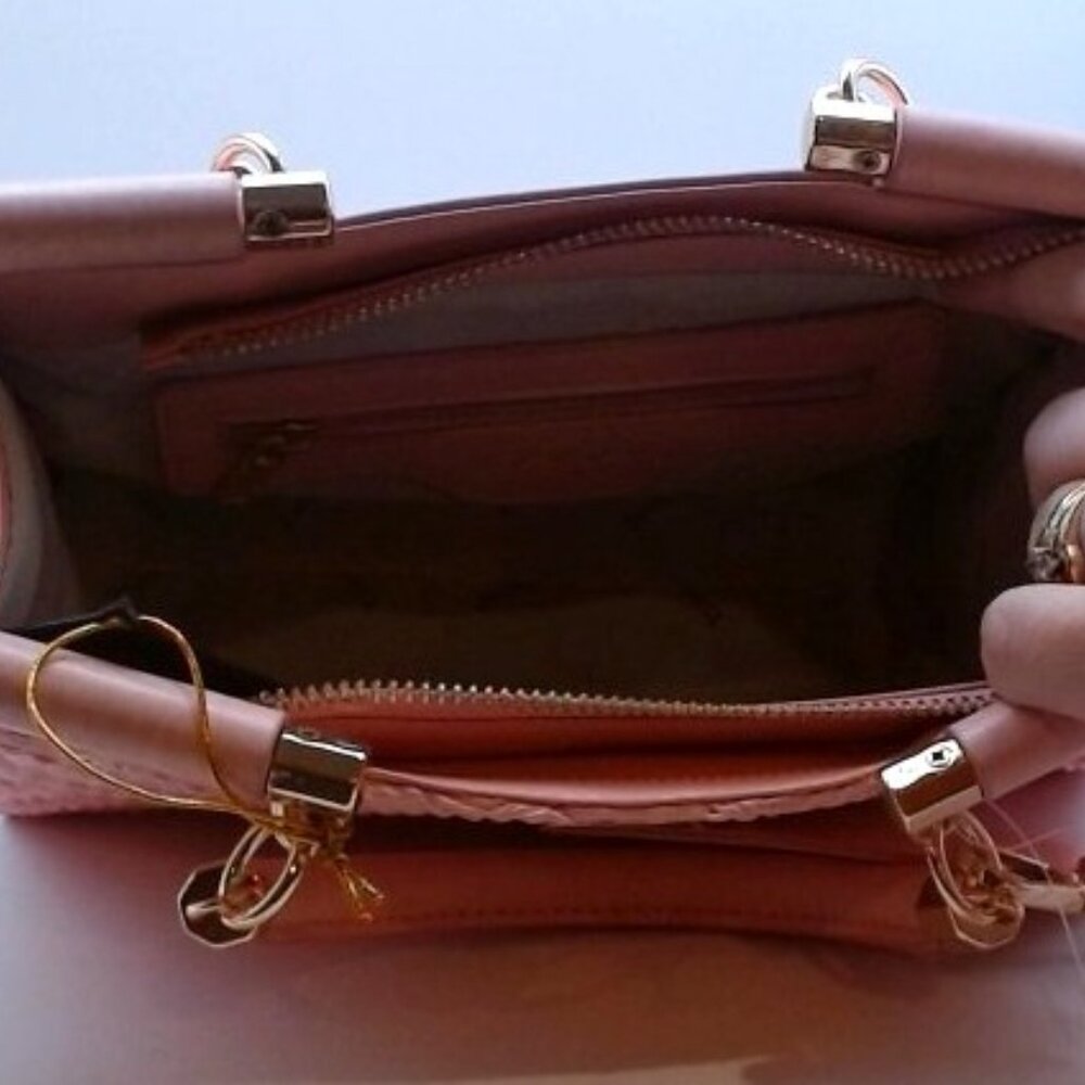NWT Beautiful Pink Quilted Satchel Bag with Card Holder - Picture 7 of 7